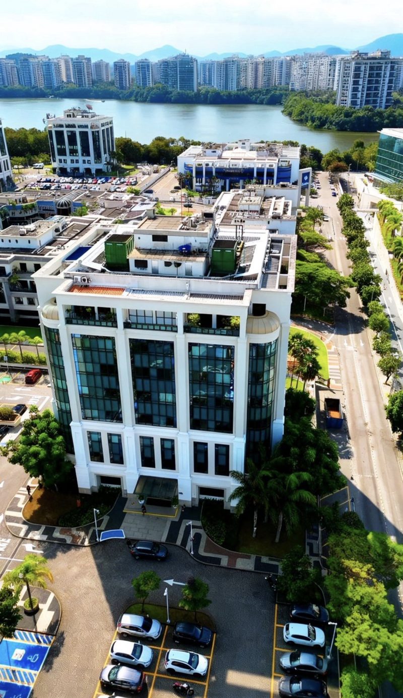 Fachada do prédio da unidade Barra da Tijuca